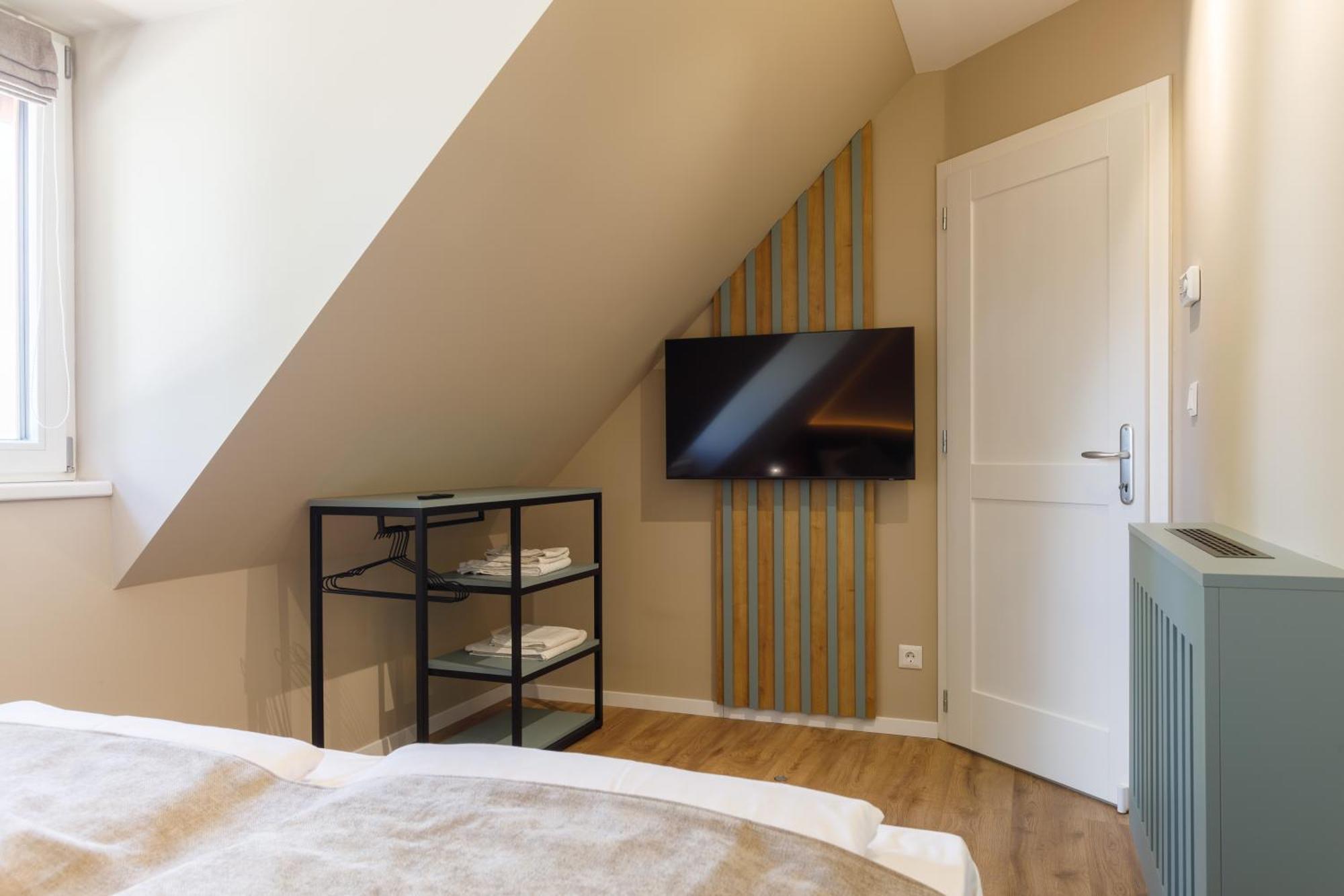 Lepke Apartmanhaz Es Etterem Tihany Ngoại thất bức ảnh