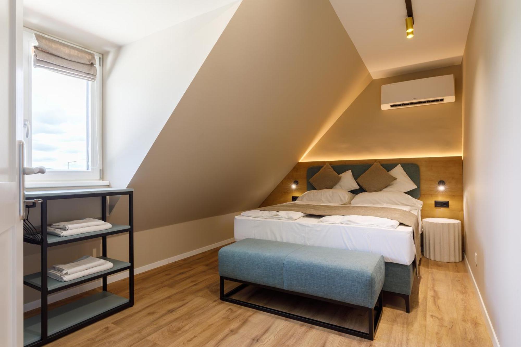Lepke Apartmanhaz Es Etterem Tihany Ngoại thất bức ảnh