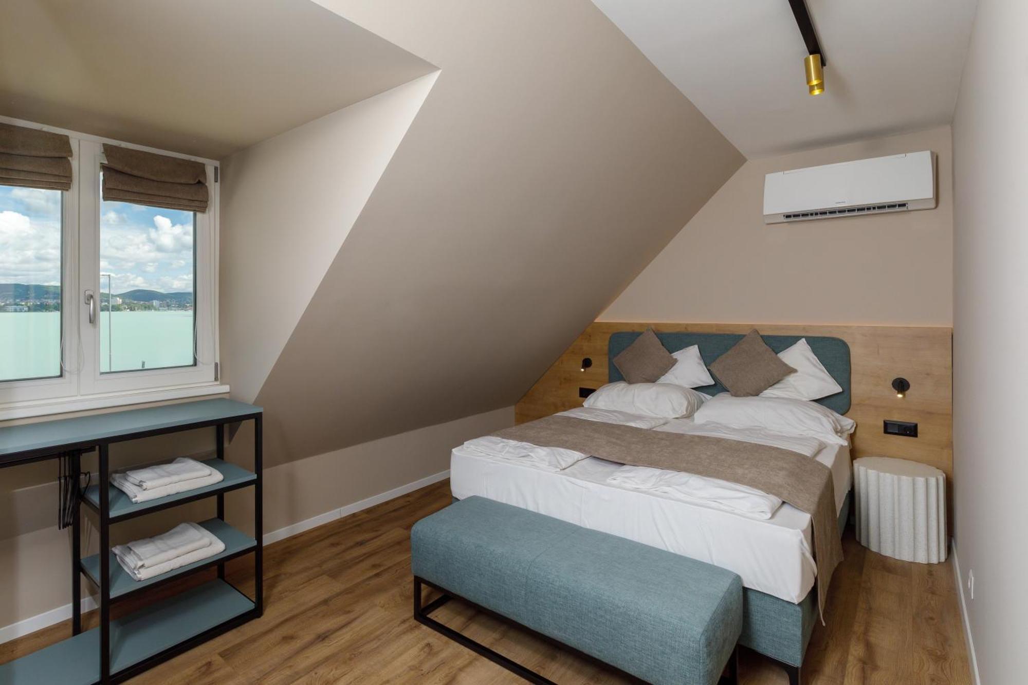 Lepke Apartmanhaz Es Etterem Tihany Ngoại thất bức ảnh