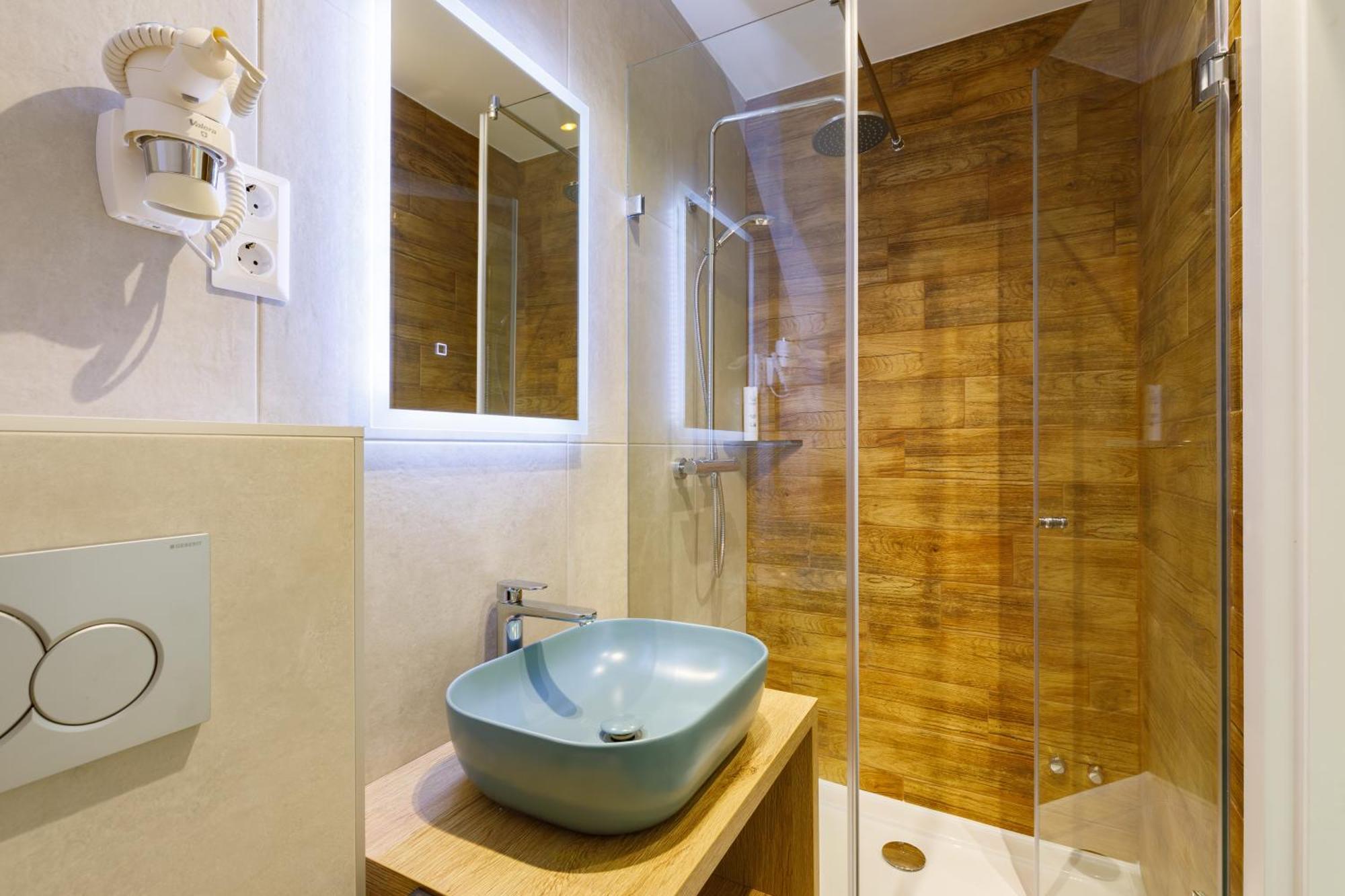 Lepke Apartmanhaz Es Etterem Tihany Ngoại thất bức ảnh